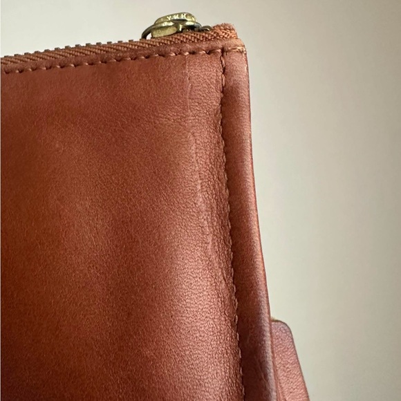 Coach Case 7170 British Tan - Picture 5 of 10